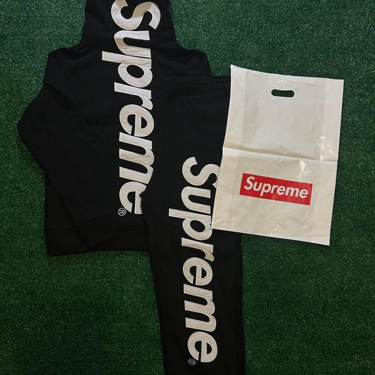 Supreme Men's Black Hoodie