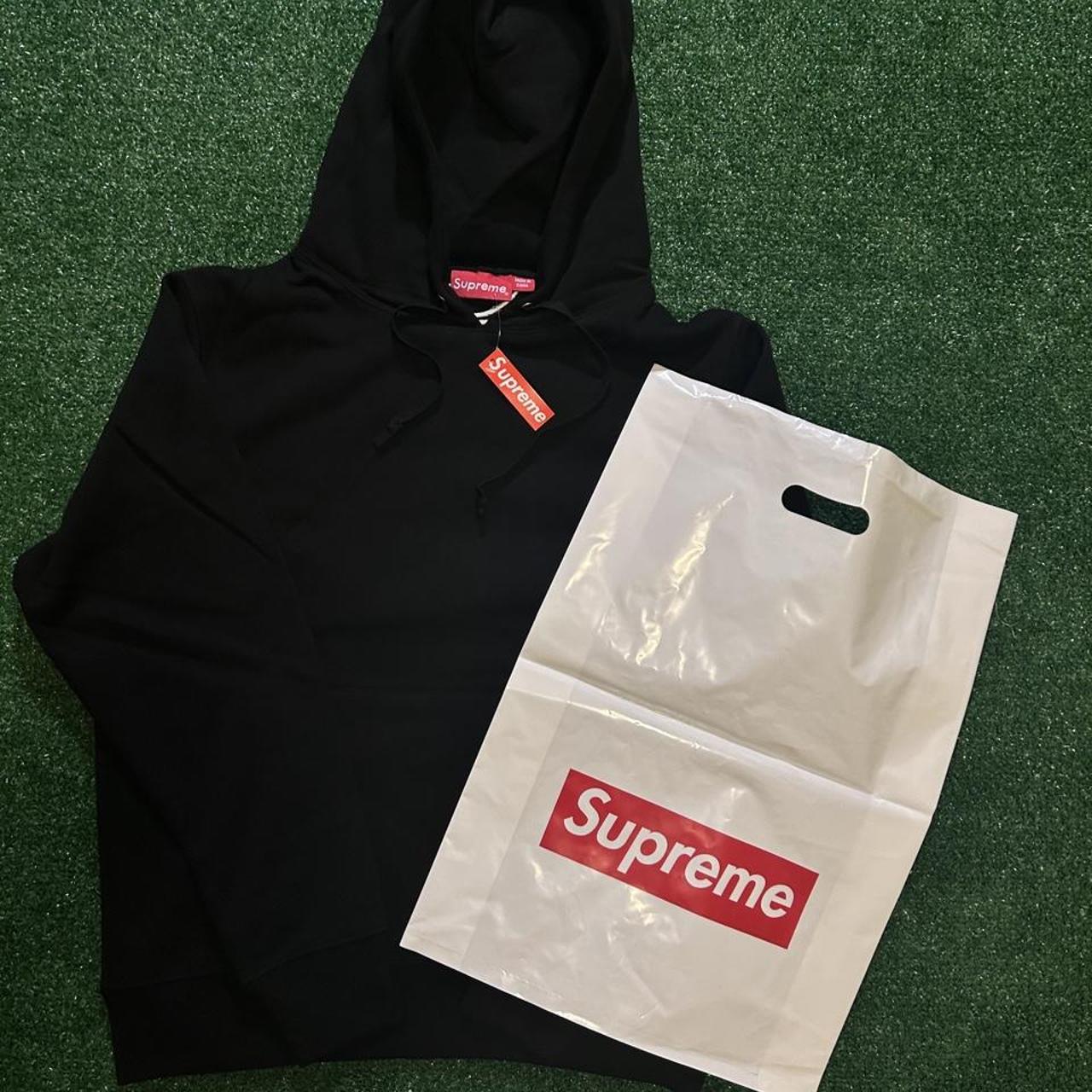 Supreme Men's Black Hoodie