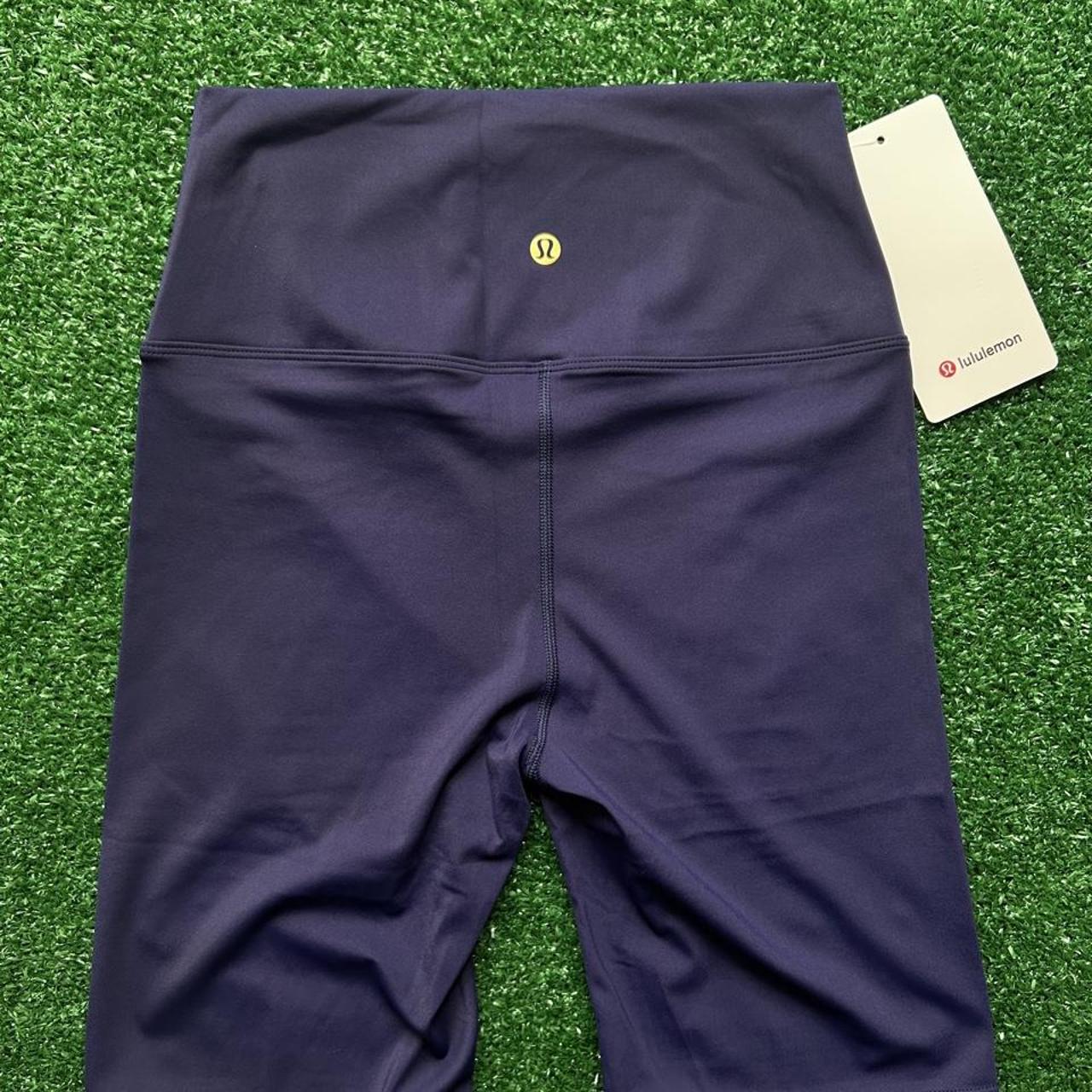 Lululemon Women's Purple and Navy Top