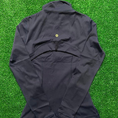 Lululemon Women's Purple and Navy Top