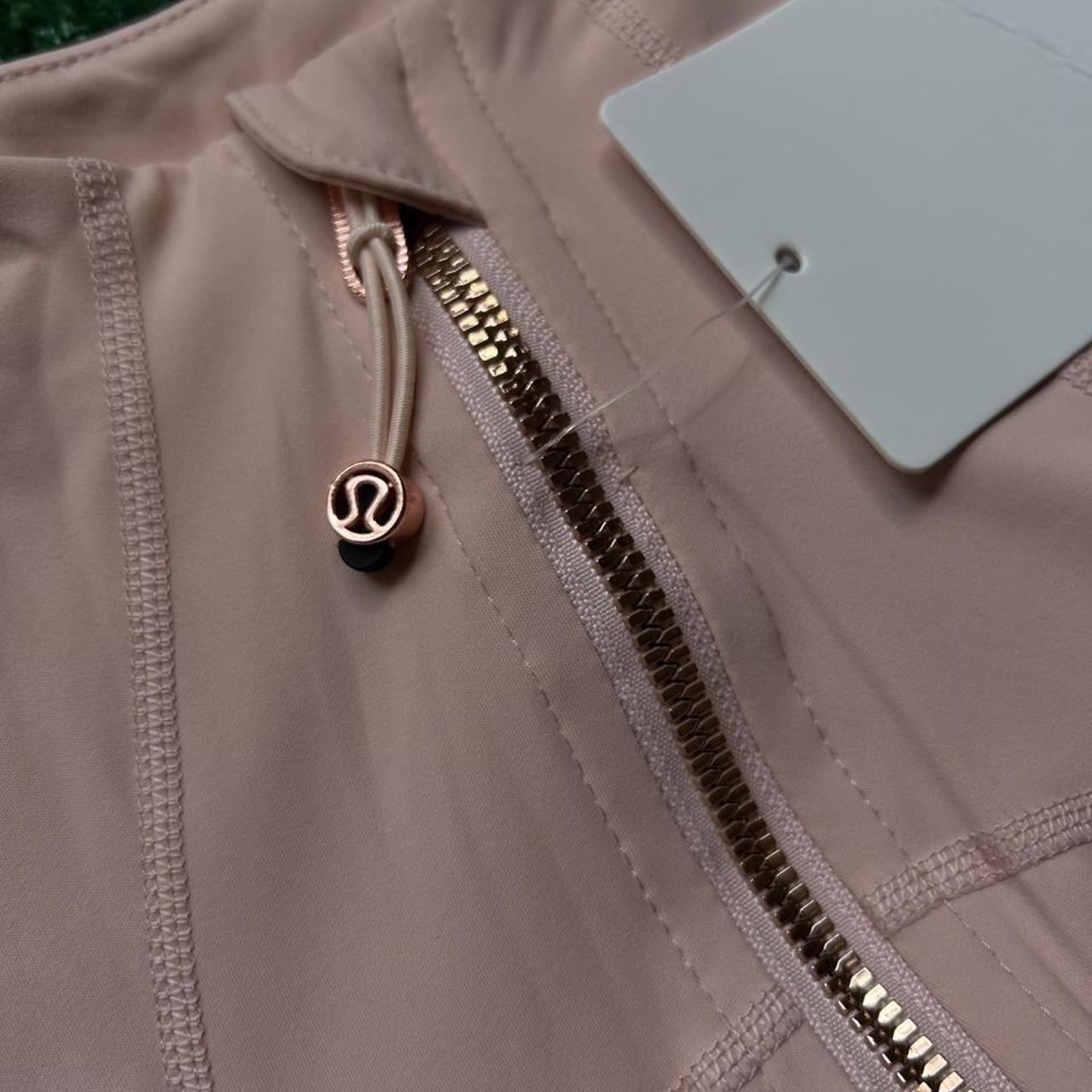 Lululemon Women's Pink and Tan Top